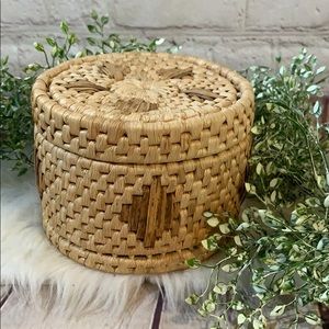 Small Woven Basket with lid